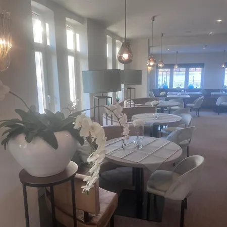 Milano Seehotel 3* 크라코프암지