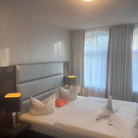Milano Seehotel 3*